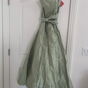 Watters & Watters Gown 100% Silk Light Green Size 10 New with Tags
